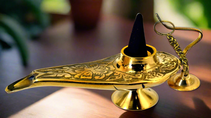 Brass_Aladdin_Lamp_Genie_Lamp_Cone_Burner