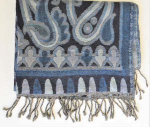 Handwoven Paisley Jamavar Designer Woolen Shawl